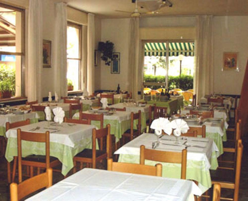 Hotel Leda Rimini Exterior foto